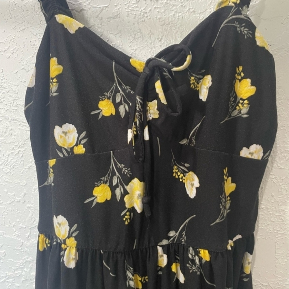 UGC Derek Heart Floral Black and Yellow Dress Sz MEDIUM - Picture 3 of 4